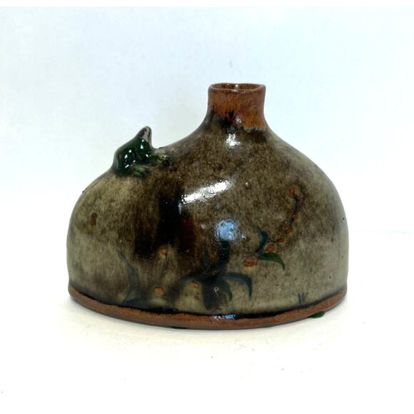 Vintage Studio Art Frog Bud Vase High Gloss Ceramic Floral Detailing Felt Pads - Picture 3 of 7